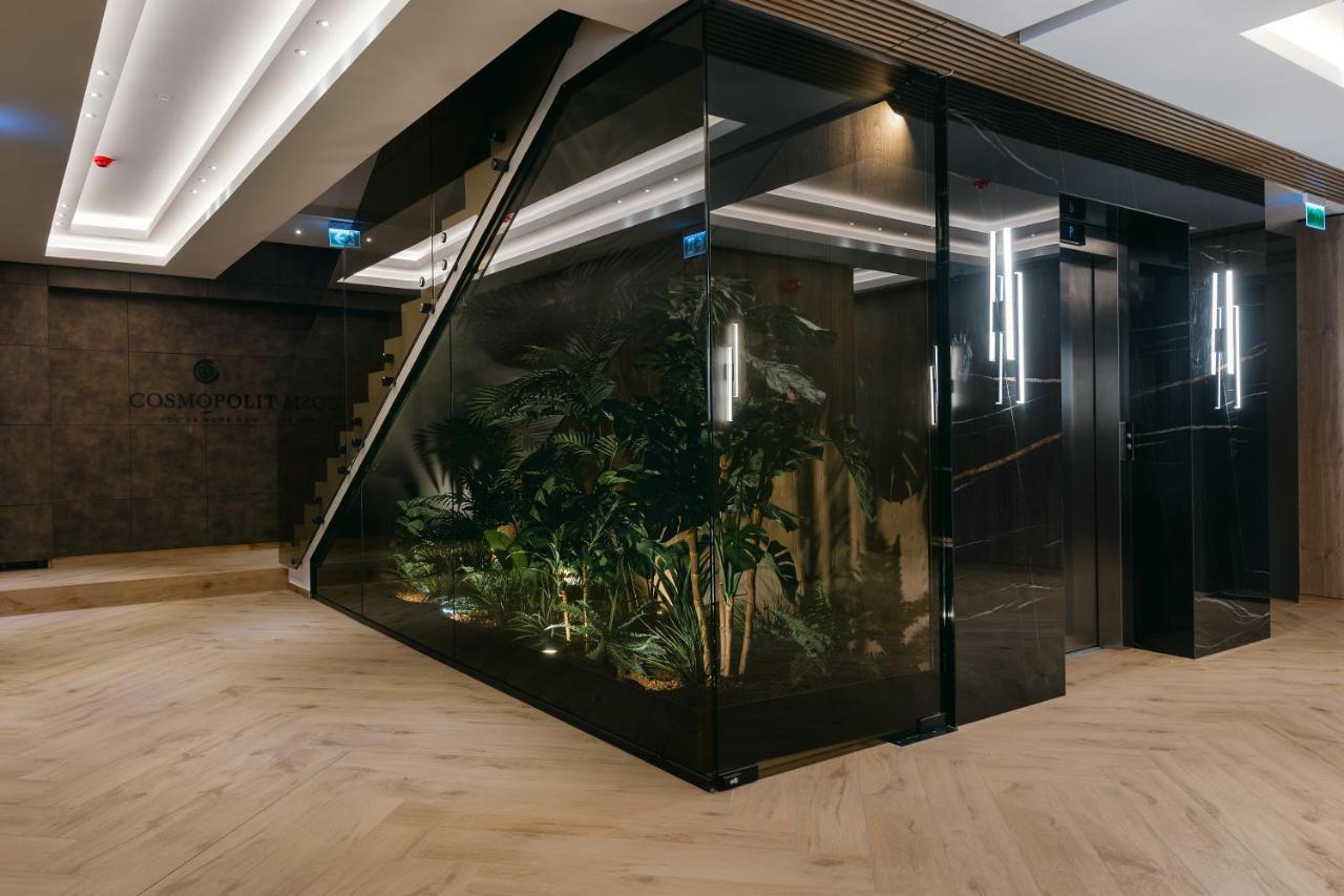 The Forest - Luxe Central Apt With Free Secured Parking Brasov Luaran gambar