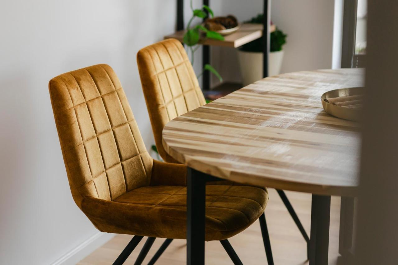 The Forest - Luxe Central Apt With Free Secured Parking Brasov Luaran gambar
